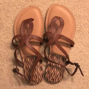 NWOT Size 7 sandals